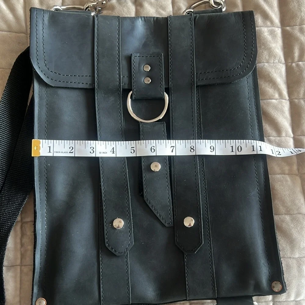Copper River Company Baxter Messenger Crossbody Black Leather Bag unisex